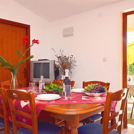 Apartments Miljenka Водице Екстериор снимка